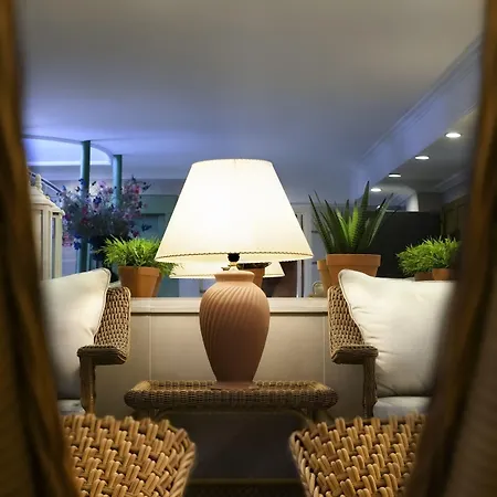 فندق Plaza Cavana