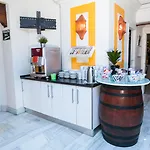 Ξενοδοχείο Plaza Cavana 3*