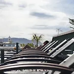 Ξενοδοχείο Plaza Cavana 3*