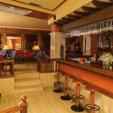 Plaza Cavana נרחה