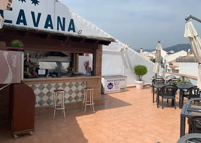 فندق Plaza Cavana نيرخا