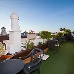 Plaza Cavana Nerja