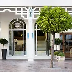 Plaza Cavana Hotel