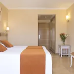 Plaza Cavana Hotell