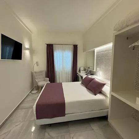 Plaza Cavana Hotell