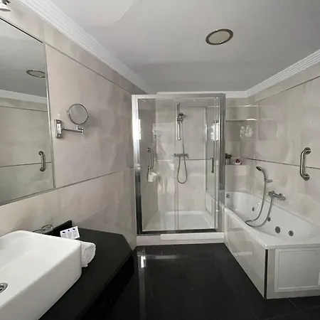 Hotell Plaza Cavana