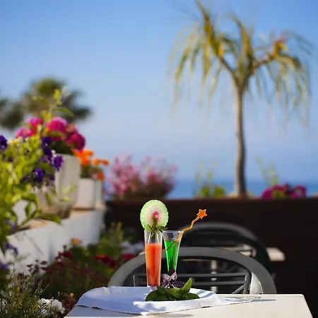 Plaza Cavana Nerja