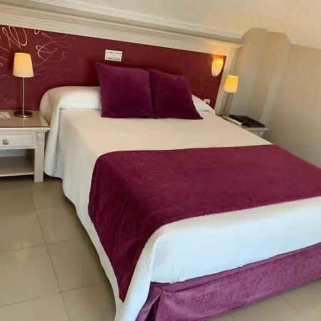 Plaza Cavana 3* Nerja