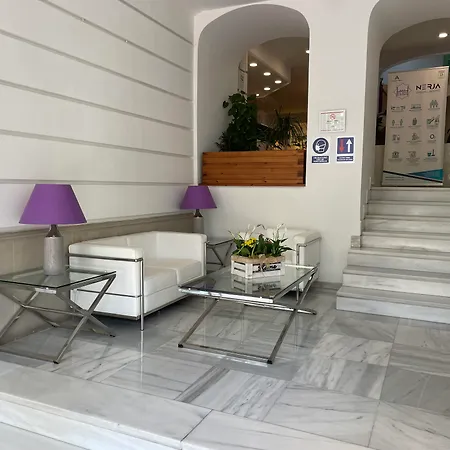 Plaza Cavana Otel 3*