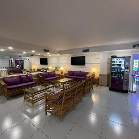 Plaza Cavana Otel