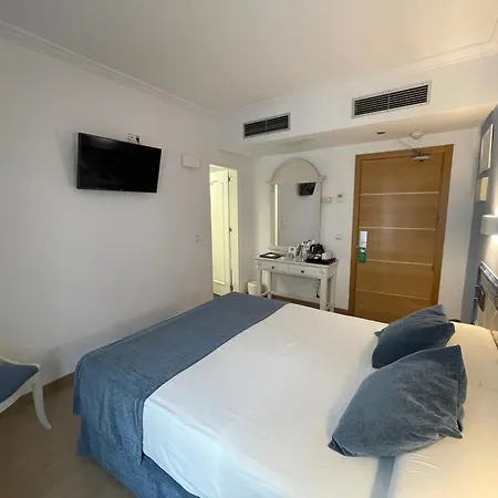 Plaza Cavana Nerja