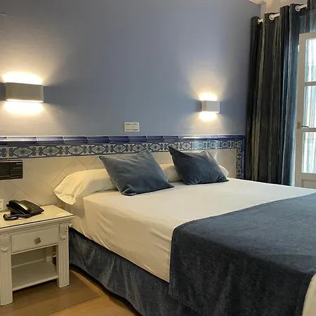 Otel Plaza Cavana Nerja