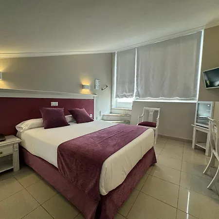 Otel Plaza Cavana 3*