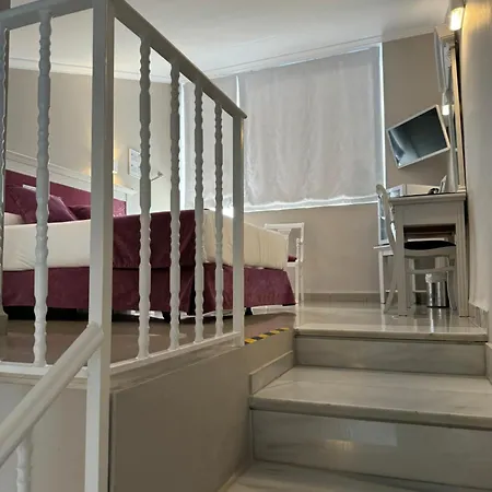 Otel Plaza Cavana Nerja
