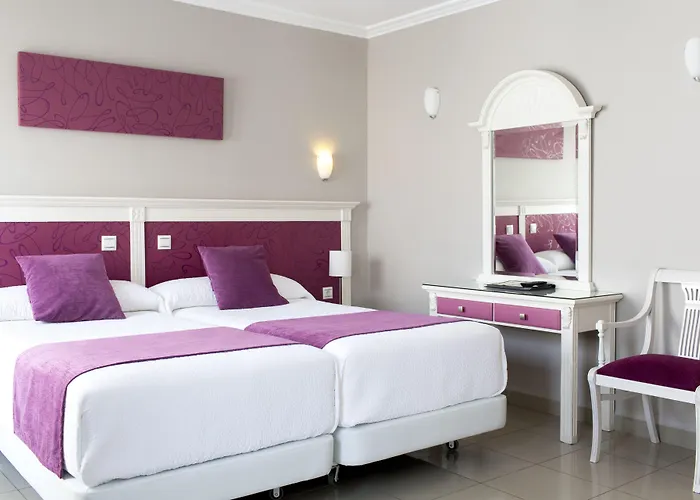 Hotel Plaza Cavana Nerja