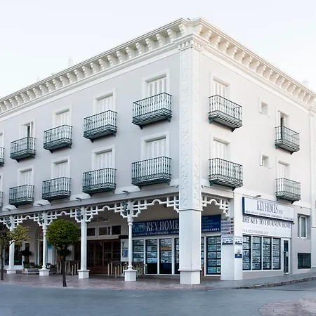 Plaza Cavana Hotel 3*