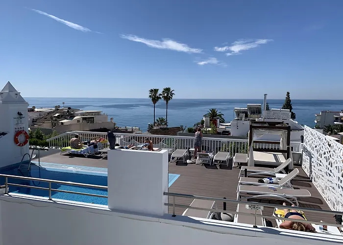 Plaza Cavana Hotel 3*